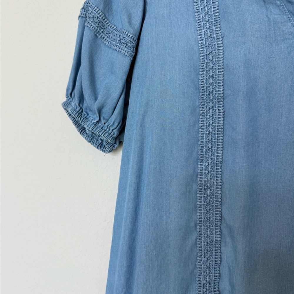 Blu Pepper Blouse - Picture 7 of 7